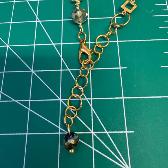 NEW!  Rose necklace kaleidoscope Crystal made by Swarovski Pendant beaded chain - Picture 7 of 7